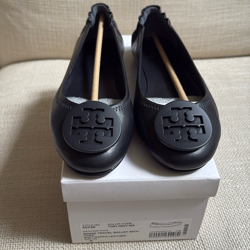 Brand New in Box Tory Burch Dark Navy Minnie Travel Ballet Flat Size 6